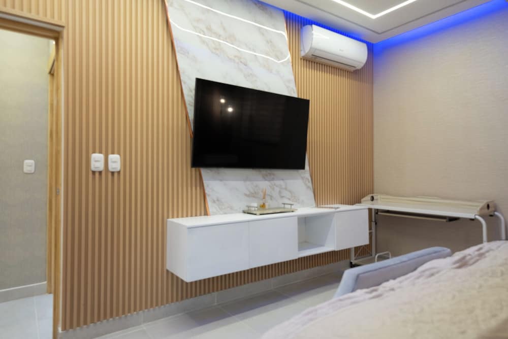 Enjoy Stylish 3br 3, 5b Stylish, Downtown Ocean View