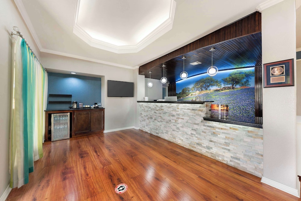 Best Western Post Oak Inn - Property Image 22