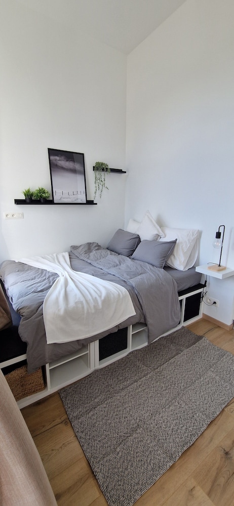 Charleroi Cozy Home