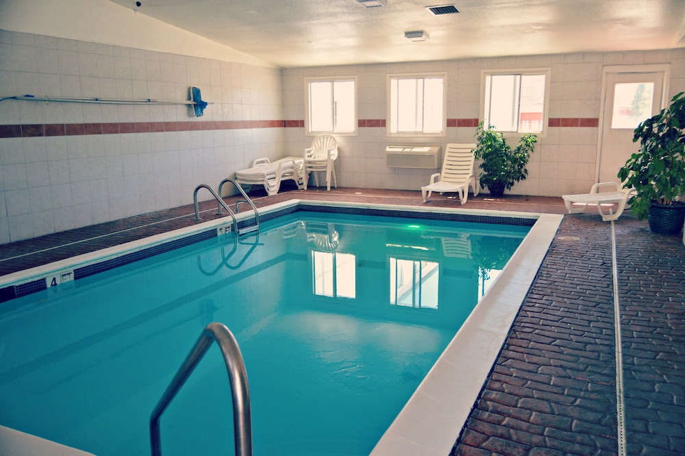 Canon City Vacations - Econo Lodge - Property Image 8