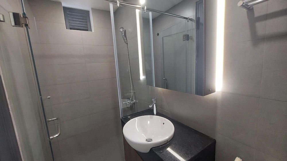 Luxury The Goldview Apartment - Saigon Center Riverside