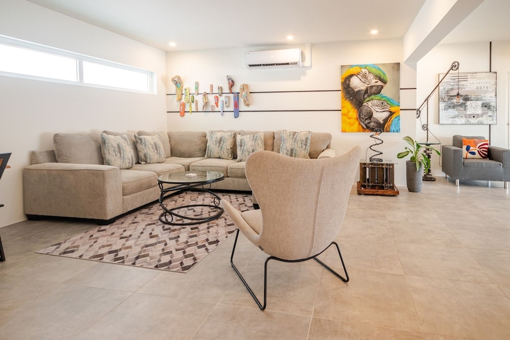 Modern Trestrapi Beach Villa 8 bed 8 Bath 2 Pools