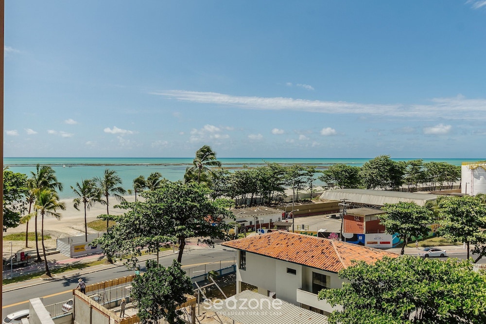 NWTs - Estúdios com Vista Lateral Mar