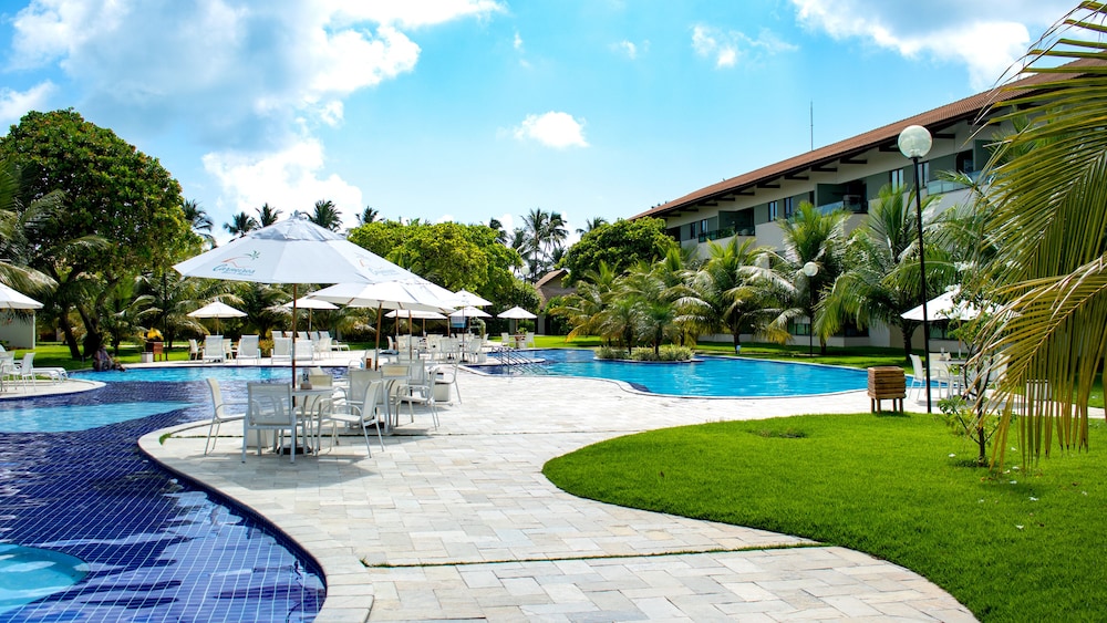 Flats no Carneiros Beach Resort