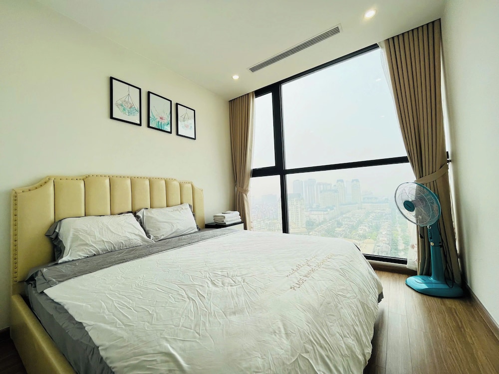 Sunny - Vinhomes Skylake Residences