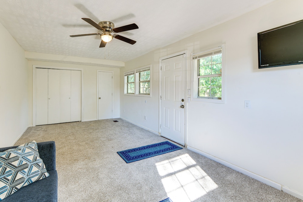 1 Mi to Chattahoochee Riverwalk: Cozy Home Base