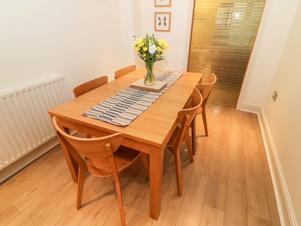 15 Tannery Lane