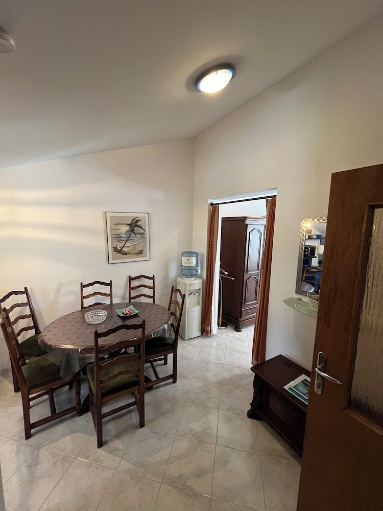 Apartment Rosa 2