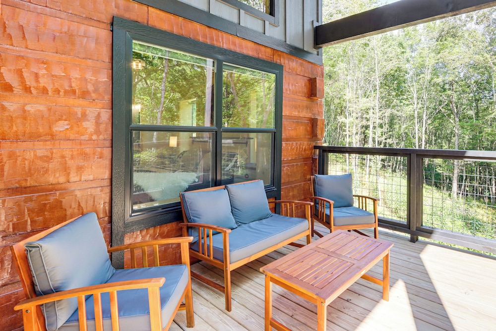 Blue Ridge Adventure Base: Grill, Play, Explore!