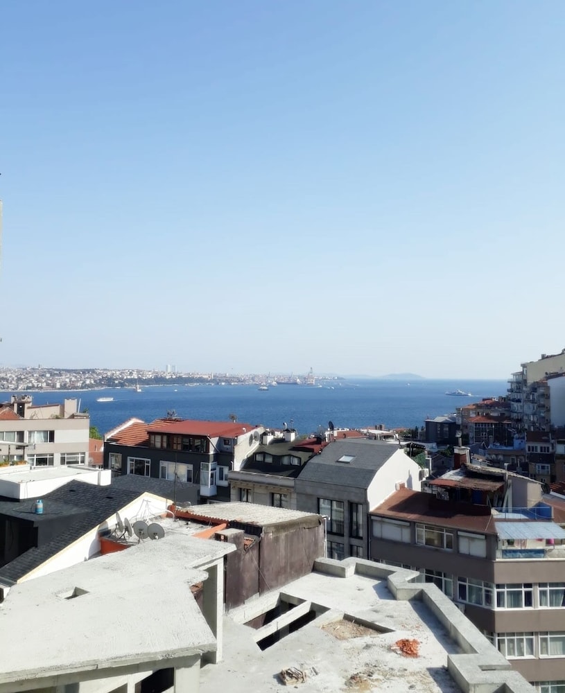 Lir Residence Suites - Image 28