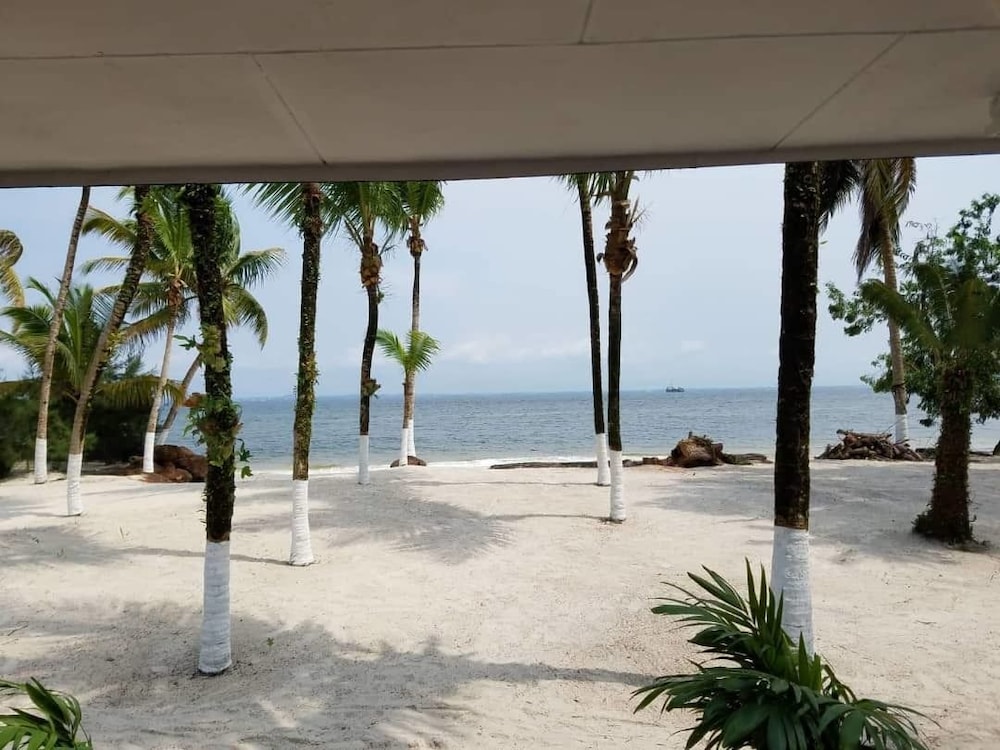 Nautica Service Villa Bleue view 2