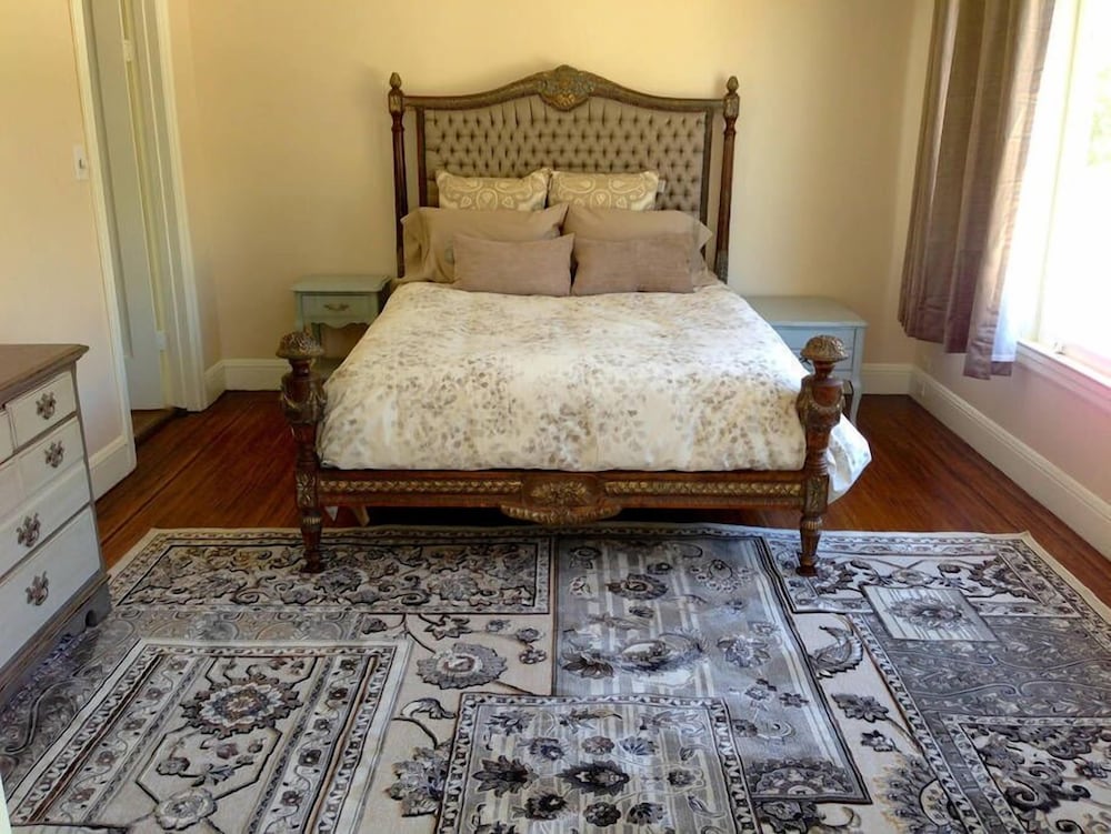 Charming 2 bdrm Dolores Heights Apt — San Francisco