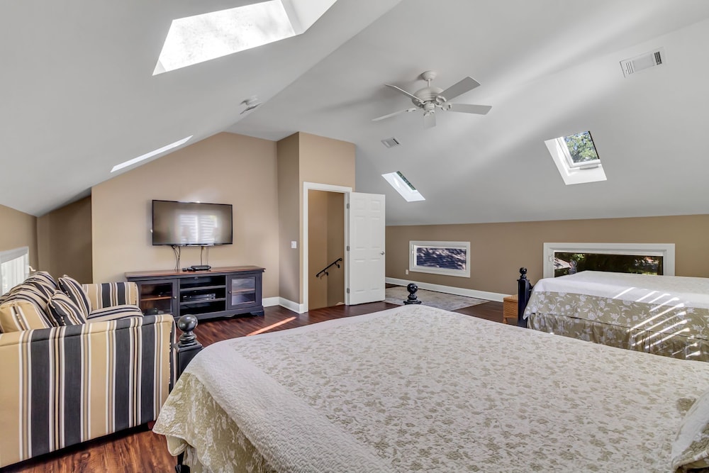 5 Battery Road at The Sea Pines Resort