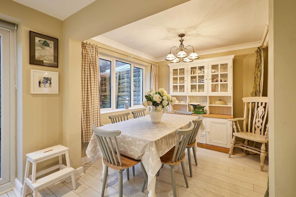 Host and Stay 36 Hardy Meadows