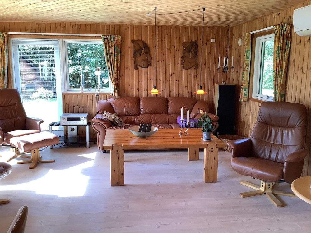 6 Person Holiday Home in Oster Assels