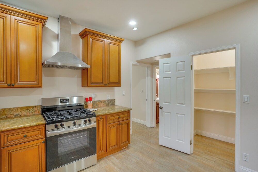 Explore the OC Coast! Midway City Home w/ Yard