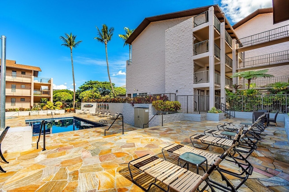 Kihei Ali'i Kai D108 2 Bedroom Condo