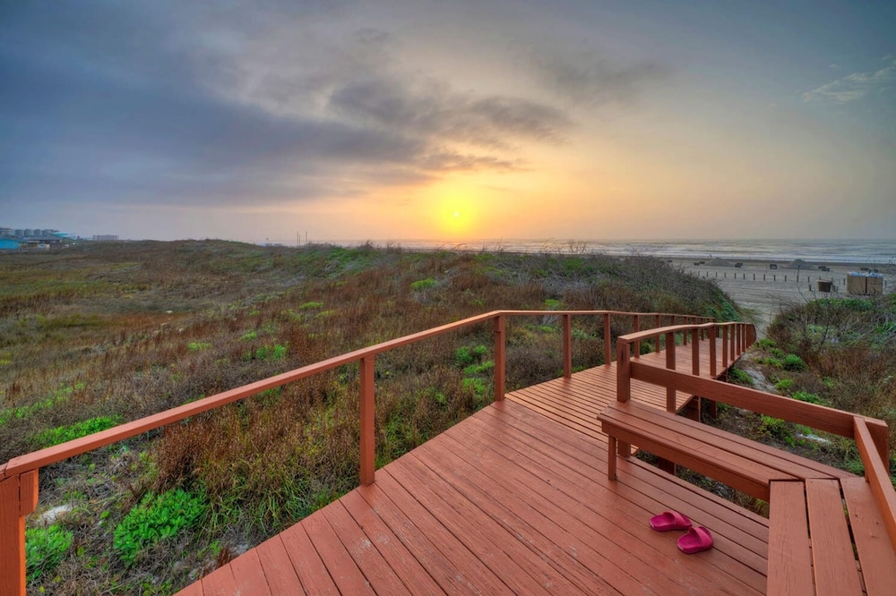 2 Beachfront Condos w Pool Sleeps 8 Beach Happy Summer Love by Avantstay