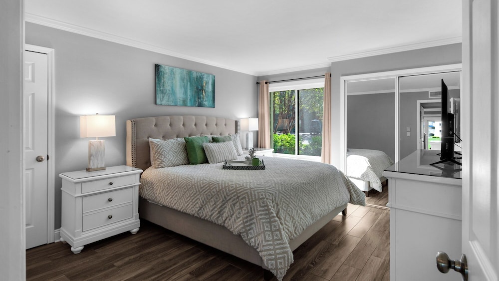 Waterfront Retreat in Sandestin w/ Golf Cart & Free Attraction Tickets!