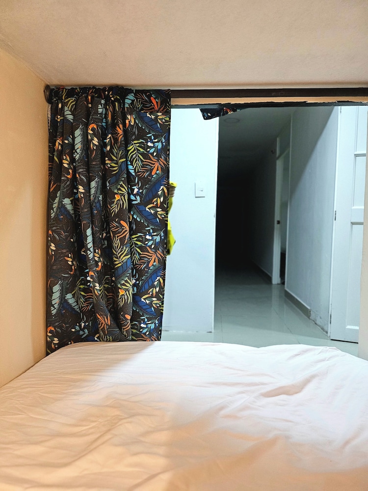 CASAMIA HOSTEL