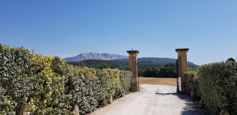 Domaine de Valbrillant Chambres d'hôtes