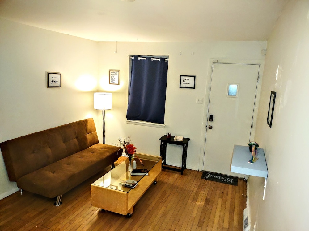 HarlemHouse - Property Image 14