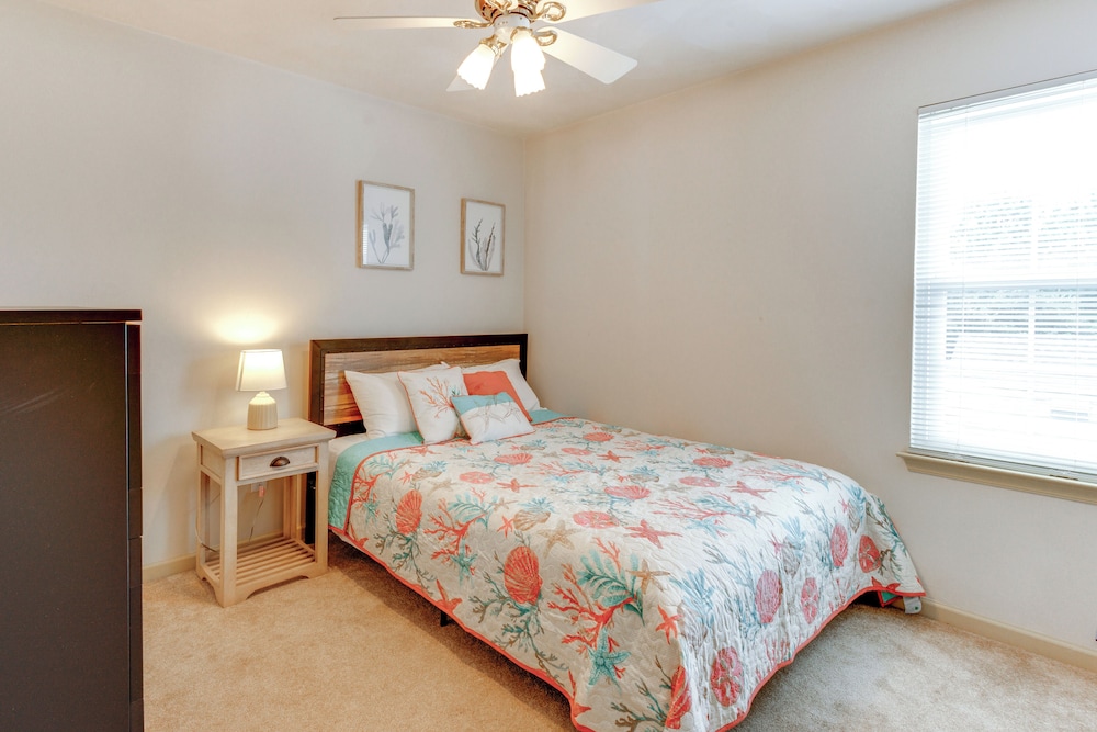 Walk to East Beach: Apt w/ Outdoor Space