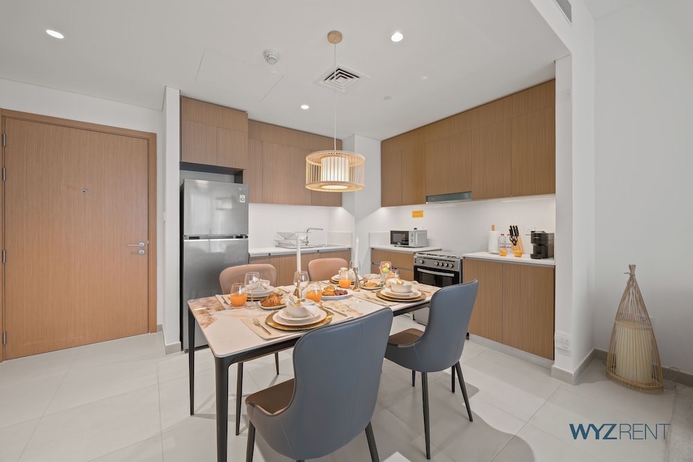 Serene 1 BR in Surf 2-Creek Beach Access