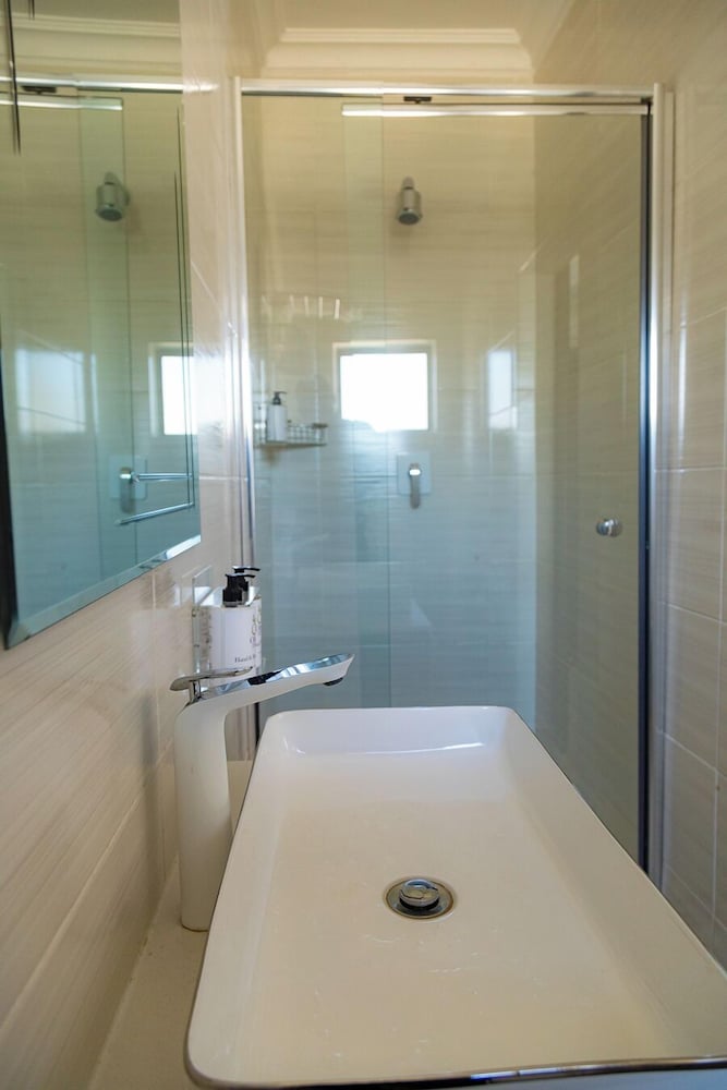 Olive Comfort Boutique Luxury Suites view 5