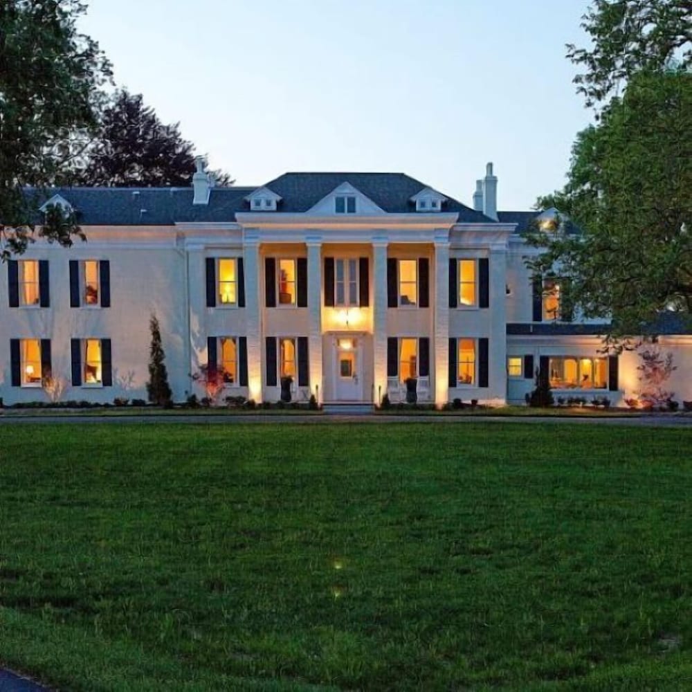 Riverside Inn Bed and Breakfast