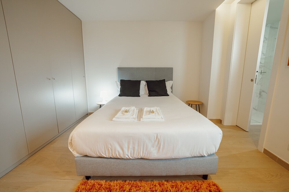 Carmo Residence Porto - S Antonio by Vacationy
