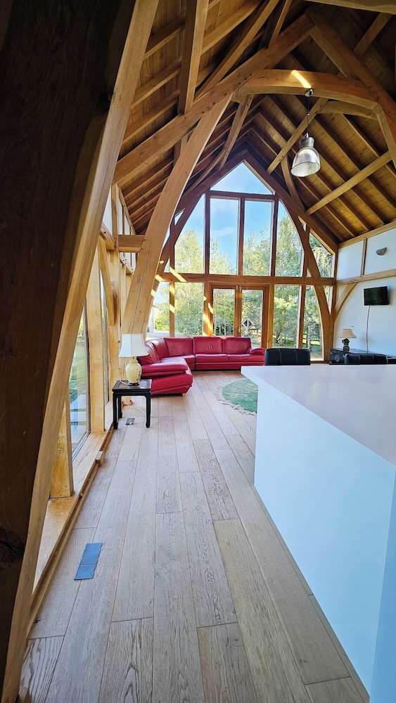 Peaceful Nature Retreat in Othery