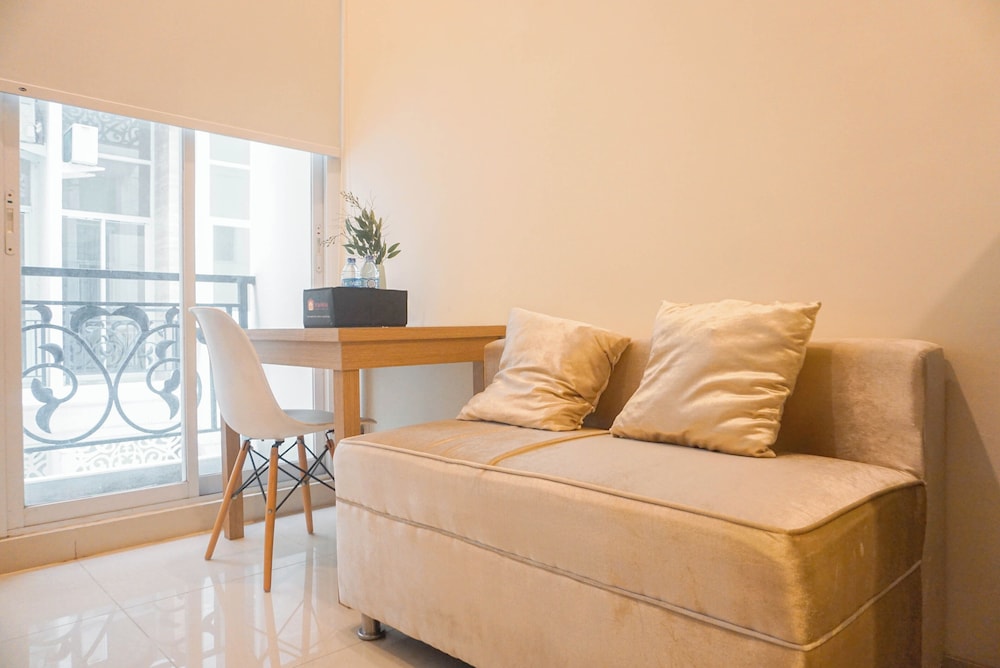 Good And Warm Studio Loft At Apple 1 Condovilla Apartment