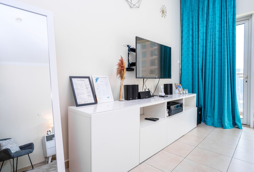 Tanin - Spacious Studio Close to Burj Khalifa & Dubai Mall