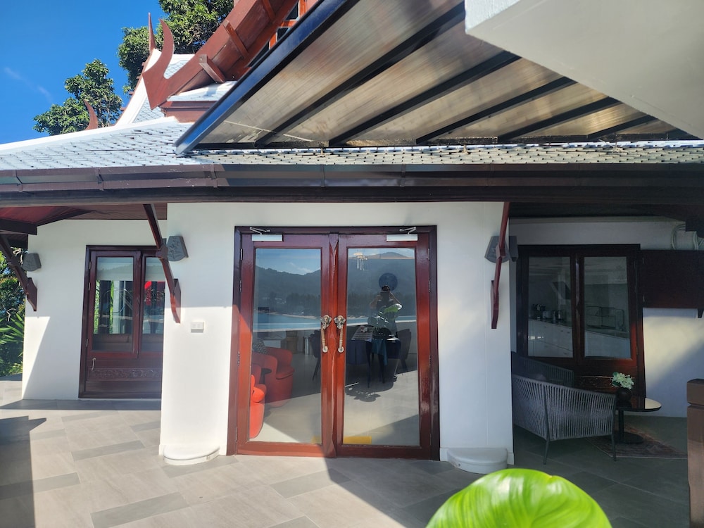 Luxury Seaview 6 Bedrooms With Infinity Pool Villa, Private Gym, Superfast Wifi