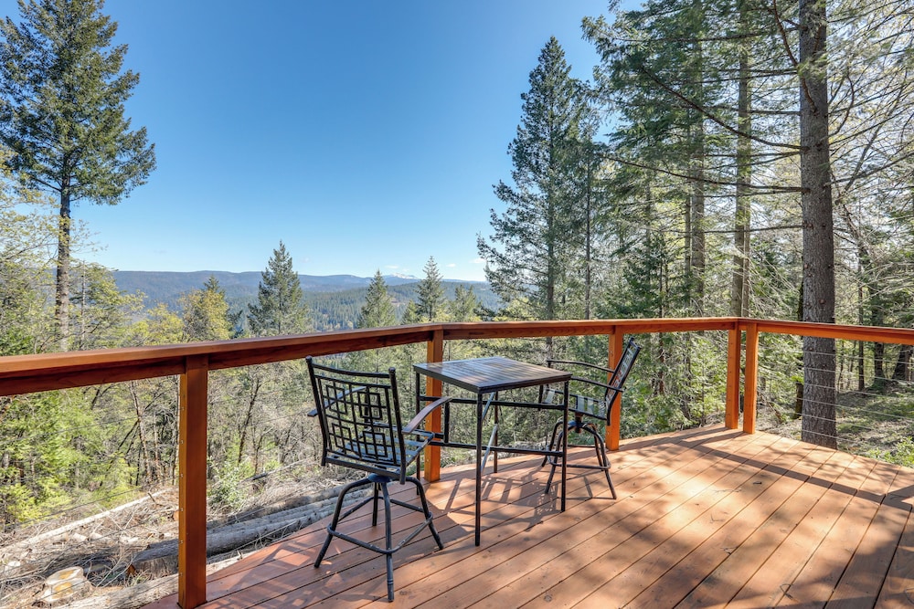 Off-grid Geodesic Dome: Nevada City House w/ Views