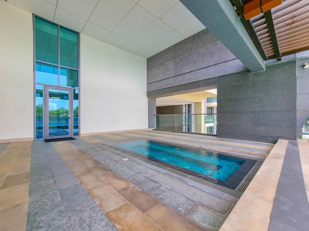 DXB - The Atria Residences - 1404 - DT