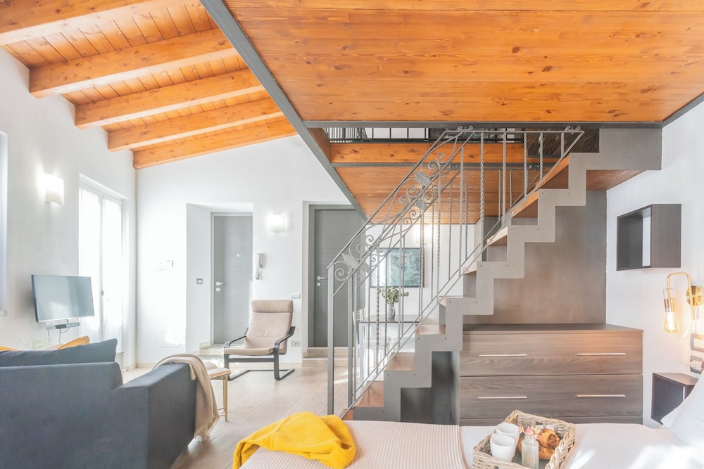 Domus in Como by Rent all Como