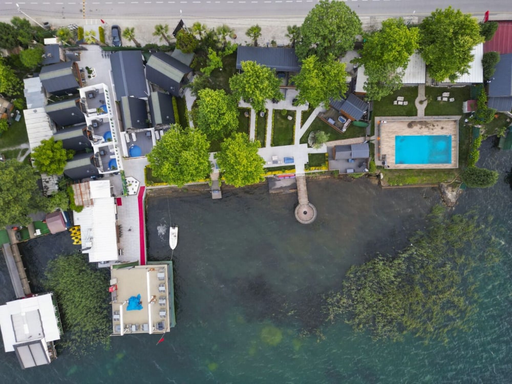 SAPANCA KIYI BUNGALOV