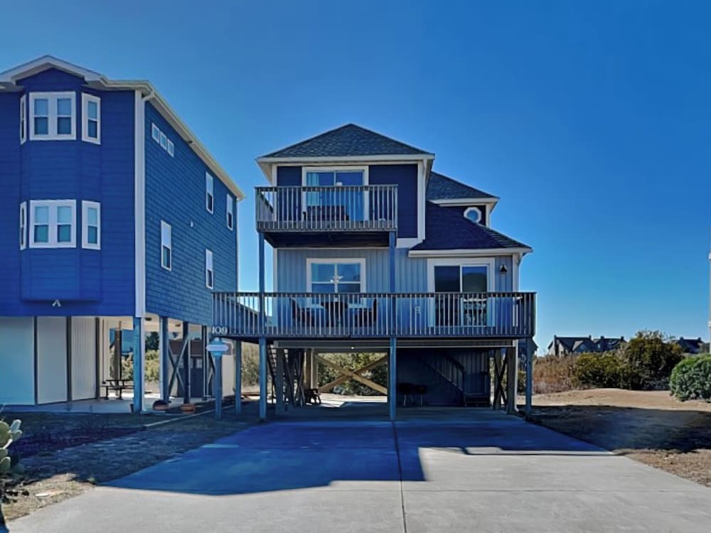 Blue Lagoon by Topsail Realty