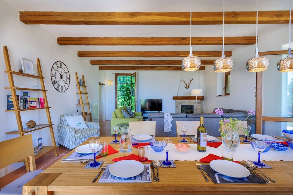 Casa Felicita 8 by Marche Holiday Villas