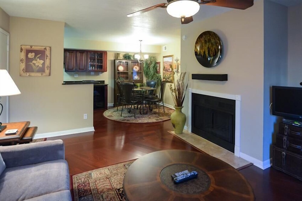 Traditional Touch By Signature Vacation Rentals