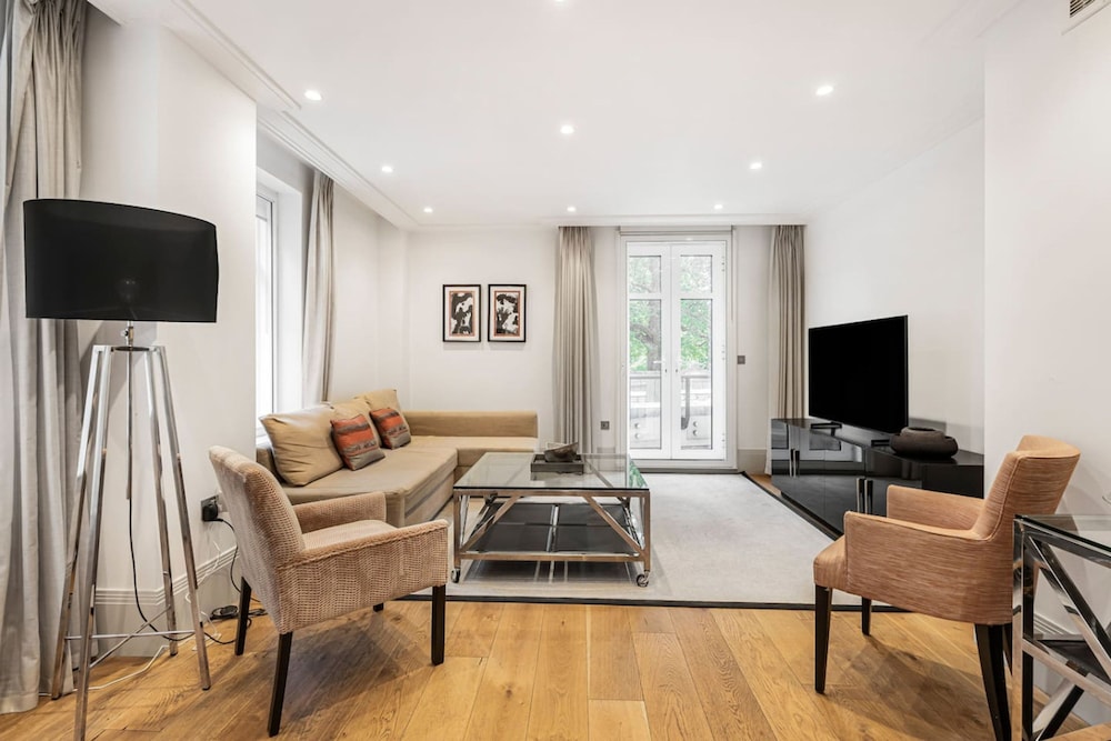 Luxury Park Lane Apartment - Opposite Hyde Park