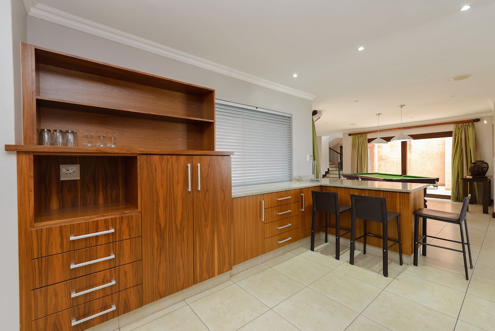 San Lameer Villa Rentals 14328
