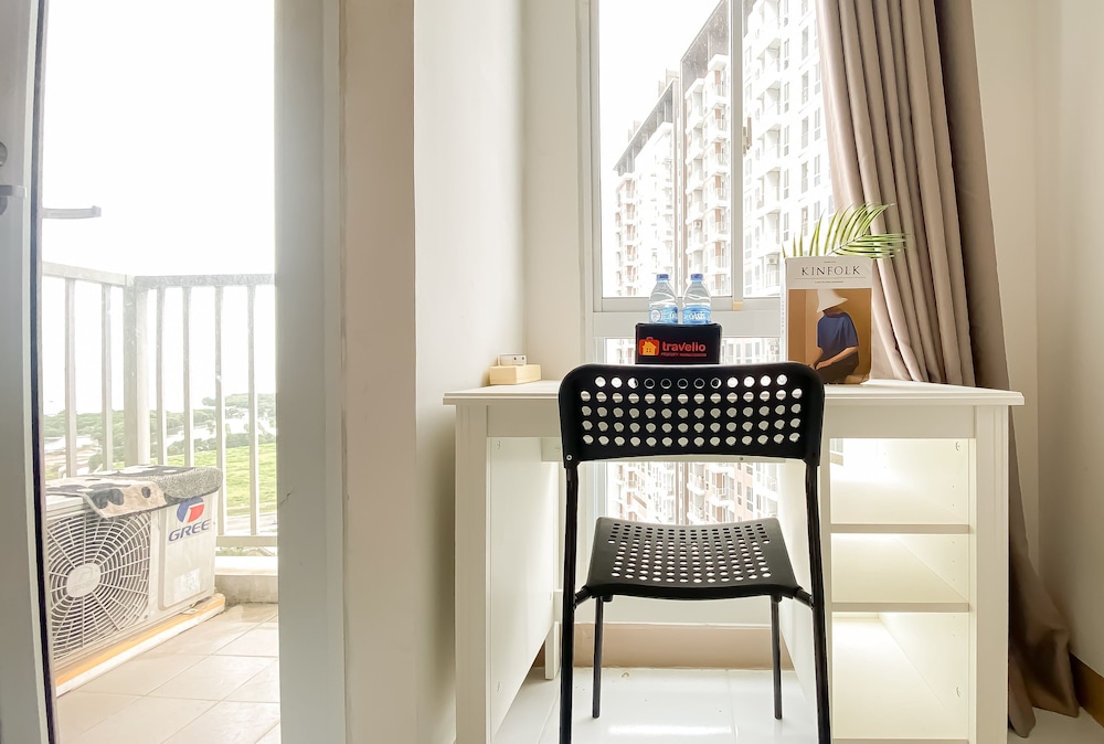 Homey And Minimalist Style Studio Apartment At Tokyo Riverside Pik 2