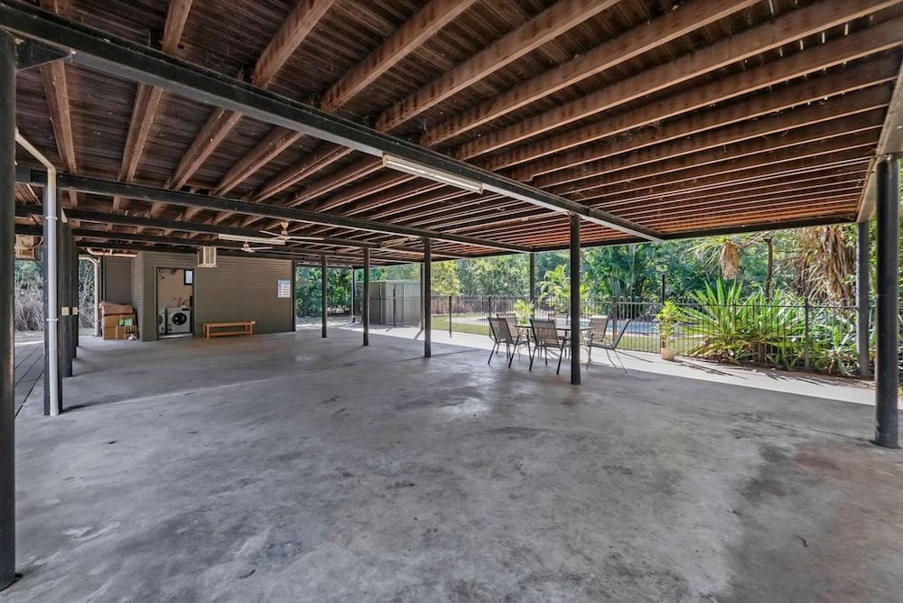 Zen Pandanus Point Pool - Backyard - Balcony