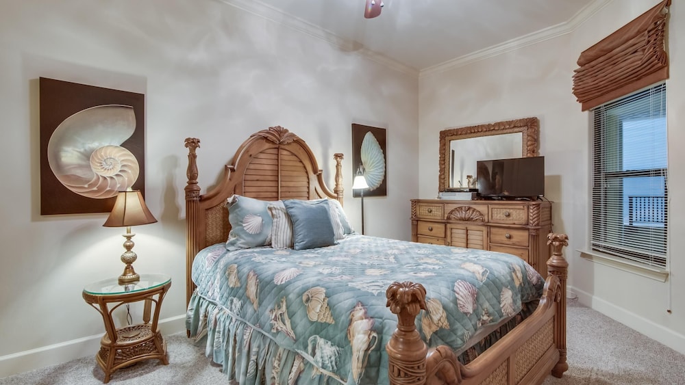Phoenix West by Southern Vacation Rentals