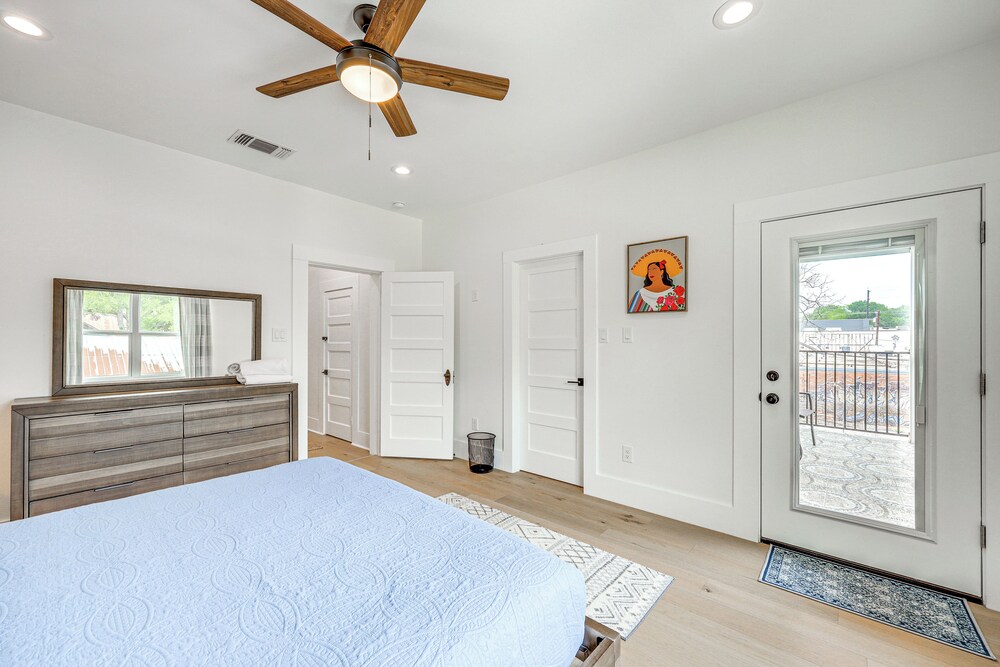 Near Zoo & Riverwalk: Spacious Home w/ Heated Pool