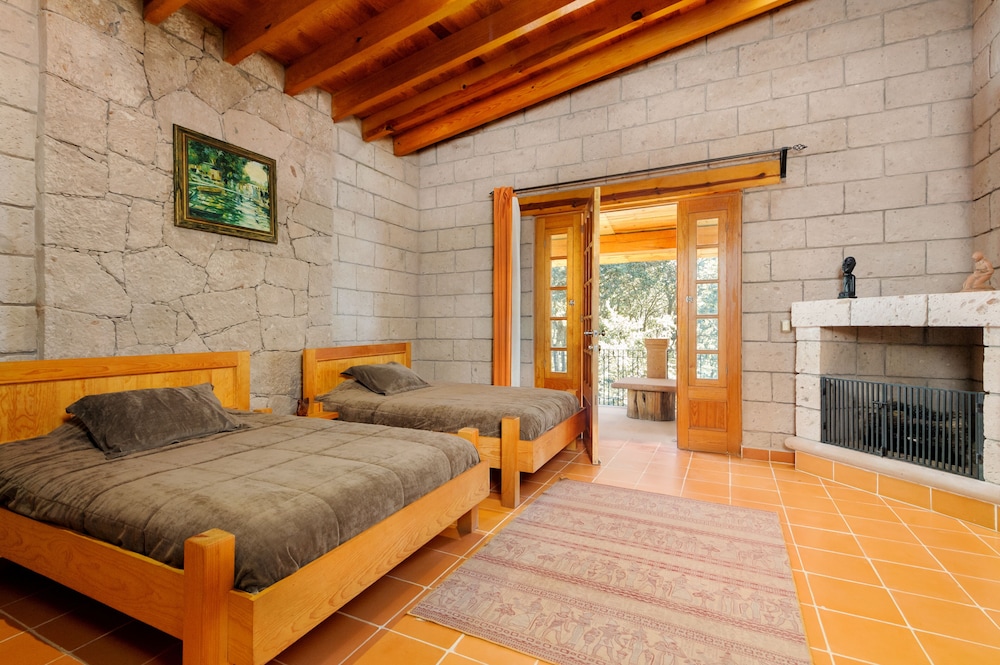 Los Encinos Countryside Nature & Privacy