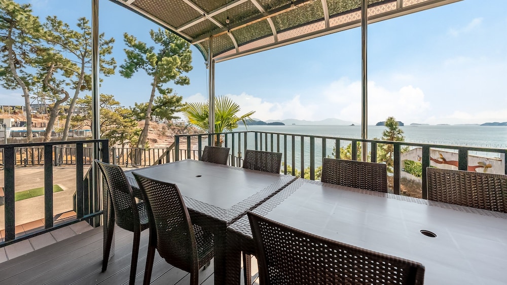 Sacheon Ara Private Pool Villa